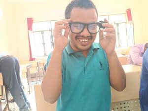 EMET students using Smart Vision Glasses